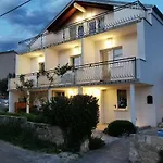 Casa Lavanda - Karin Gornji * Gornji Karin