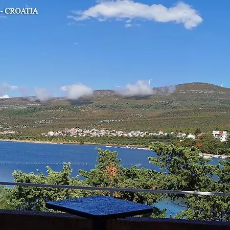 Casa Lavanda - Karin Gornji Apartment *
