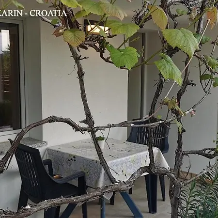 Apartment Casa Lavanda - Karin Gornji